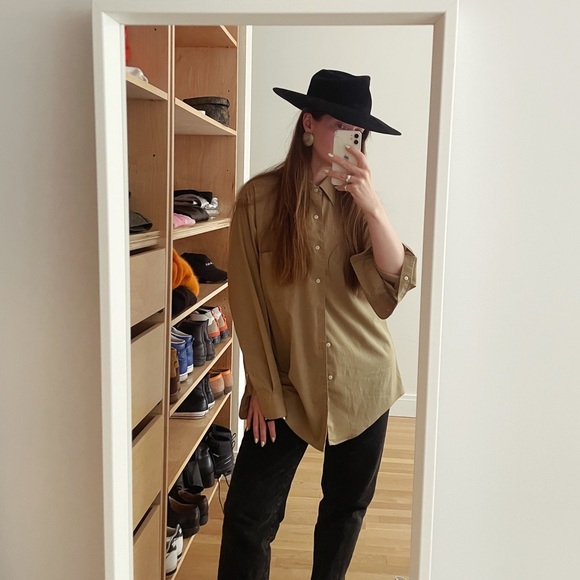 Clyde Black Hat